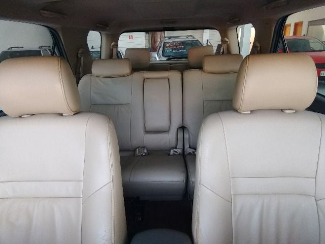 Hilux sw4 srv D4 4x4 3.0 TDI 7 Lugares - Foto 10