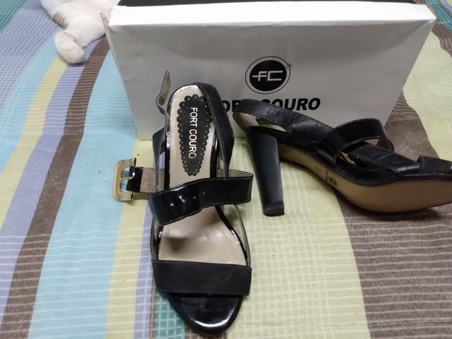 sandalia fort couro