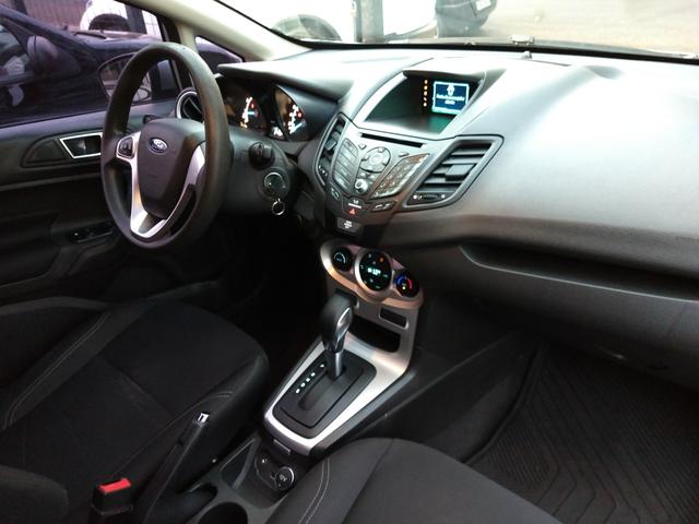 New fiesta sedan - Foto 9
