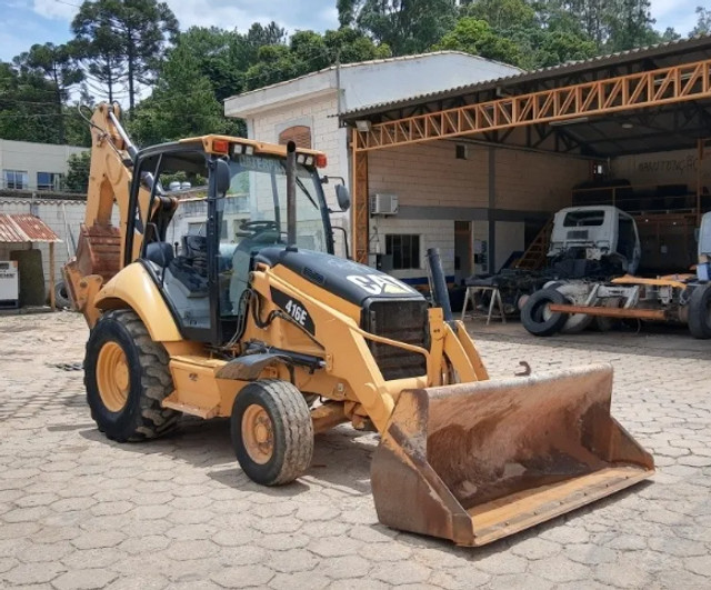 Retroescavadeira 416e
