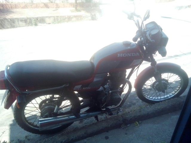 MOTO COM NOTA E PLACA