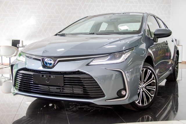 TOYOTA COROLLA 1.8 HYBRID ALTIS PREMIUM FLEX CVT
