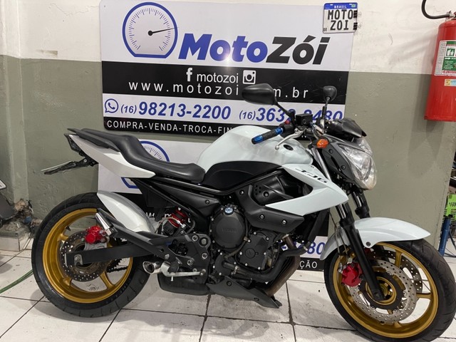 YAMAHA XJ6 N BRANCO