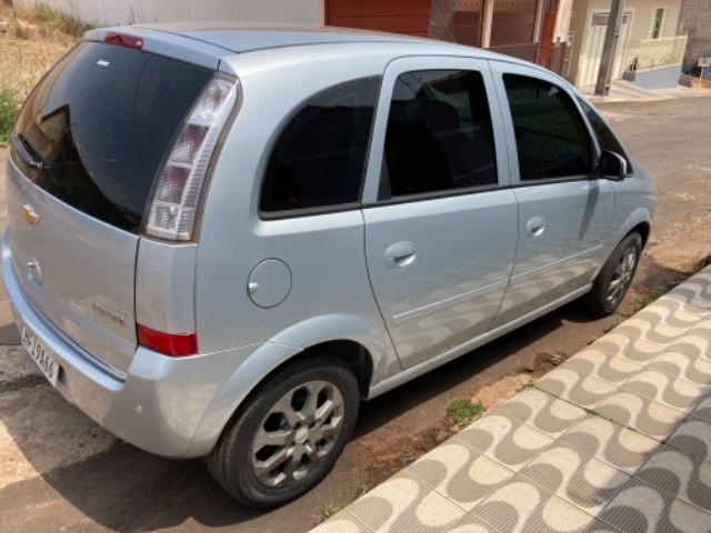 VENDO OU TROCO MERIVA PREMIUM