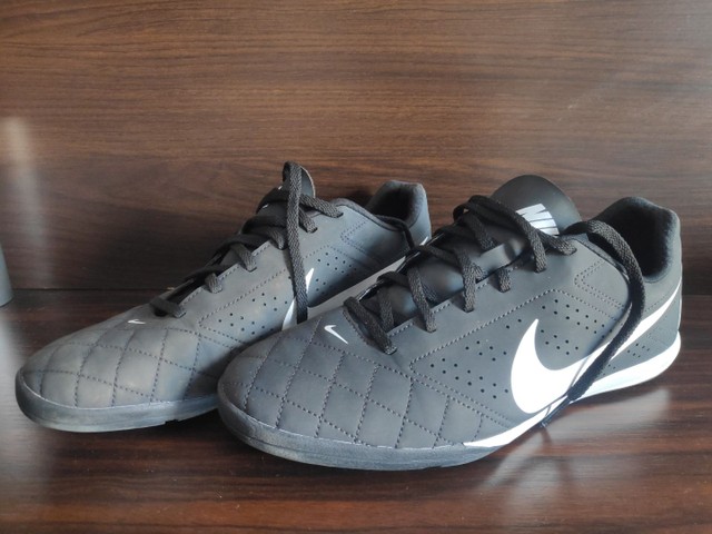 chuteira nike tam 40