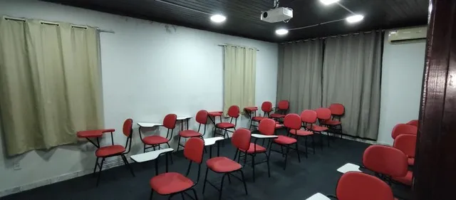 Casa Duplex com 7 salas com recepção na COHAB