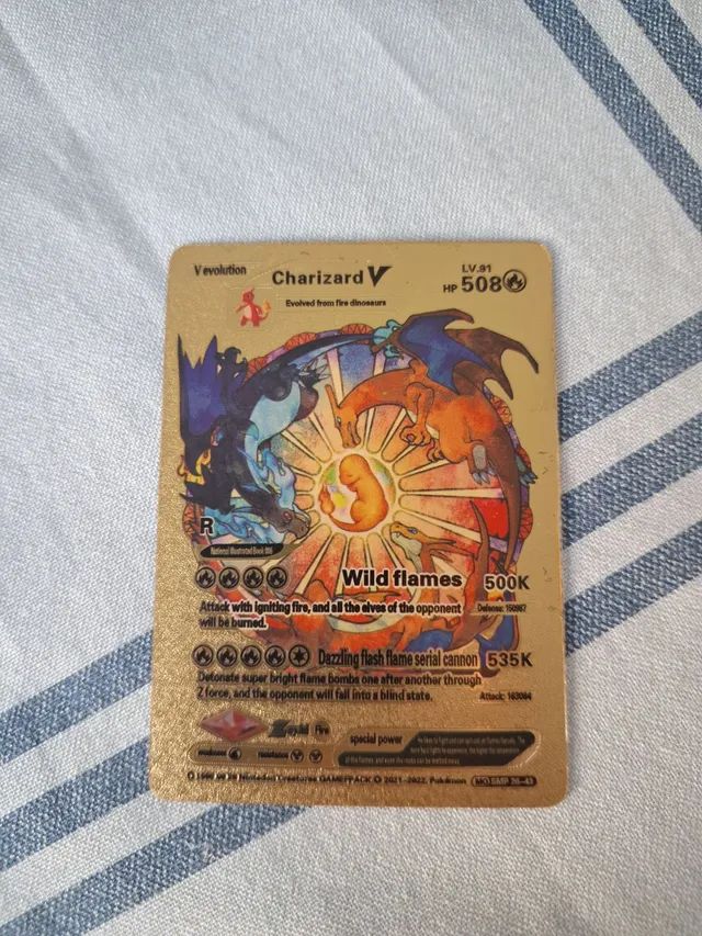 Carta Pokémon Dourada Charizard V - Artigos infantis - Beira Rio, Biguaçu  1249831082