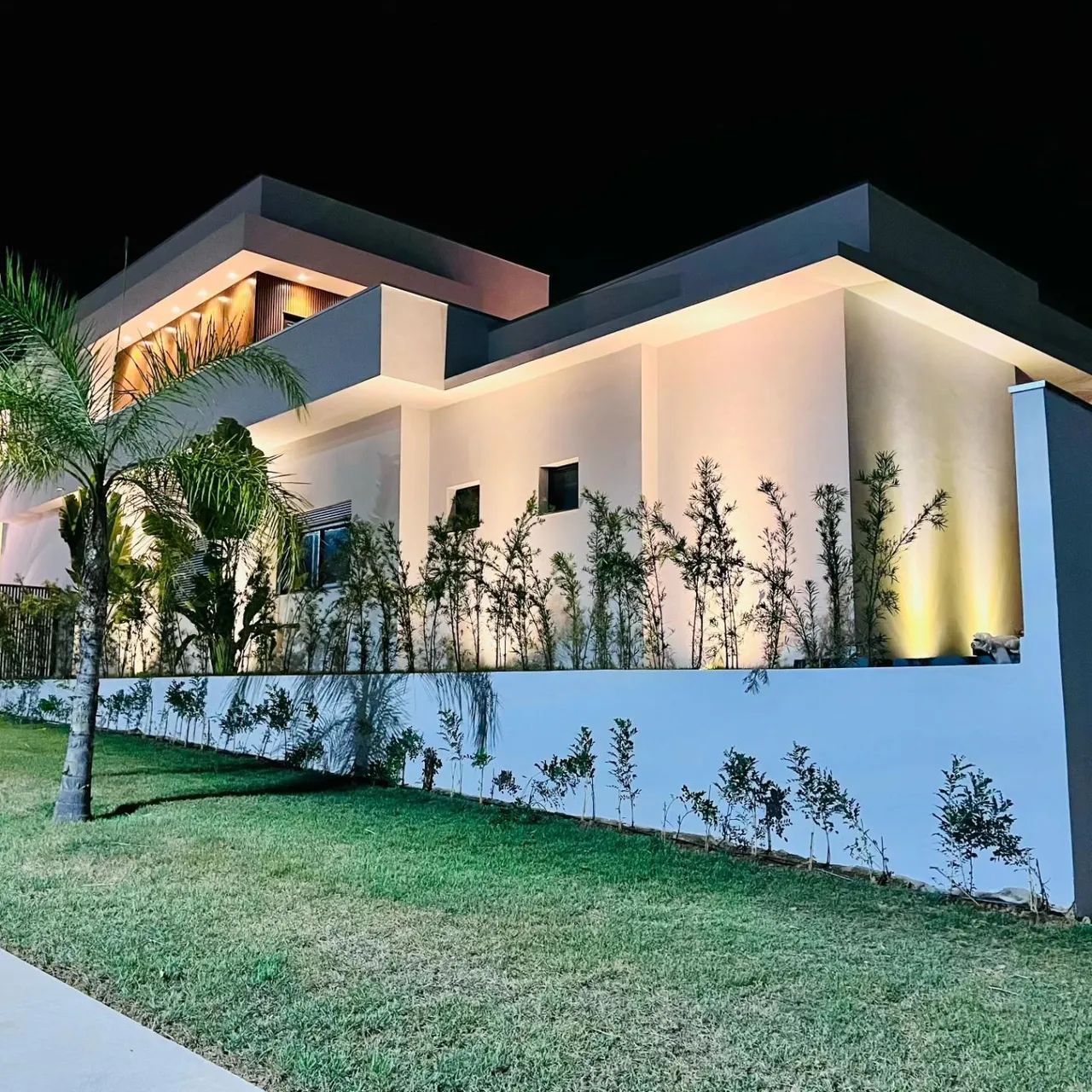 Vende-se mansão esquina com 4 suíte no Florais da Mata em Cuiabá MT  - Foto 5