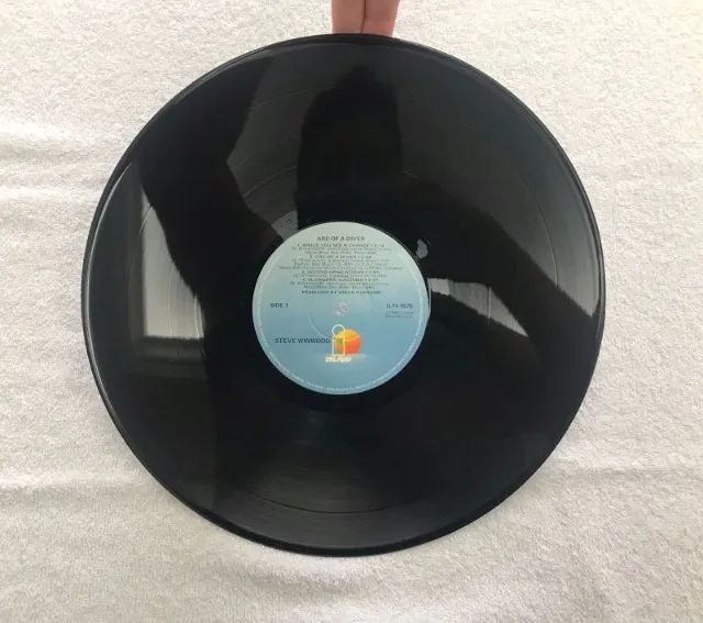 Disco de Vinil Steve Winwood Arc Of A Driver - Importado - Foto 5