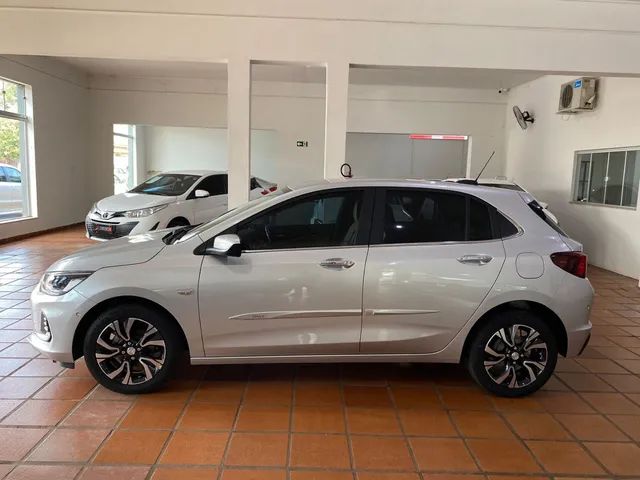 Onix Premier 2 2023 Turbo Automático - Foto 2