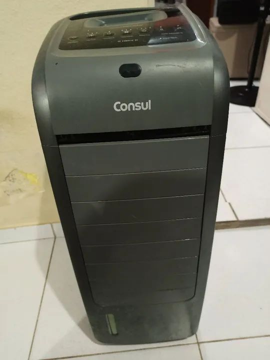 CLIMATIZADOR CONSUL QUENTE E FRIO 2000W COM DEFEITO