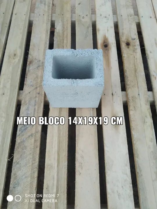 Bloco 14x19x39 cm - Estrutural - 4,5 Mpa - - Foto 4