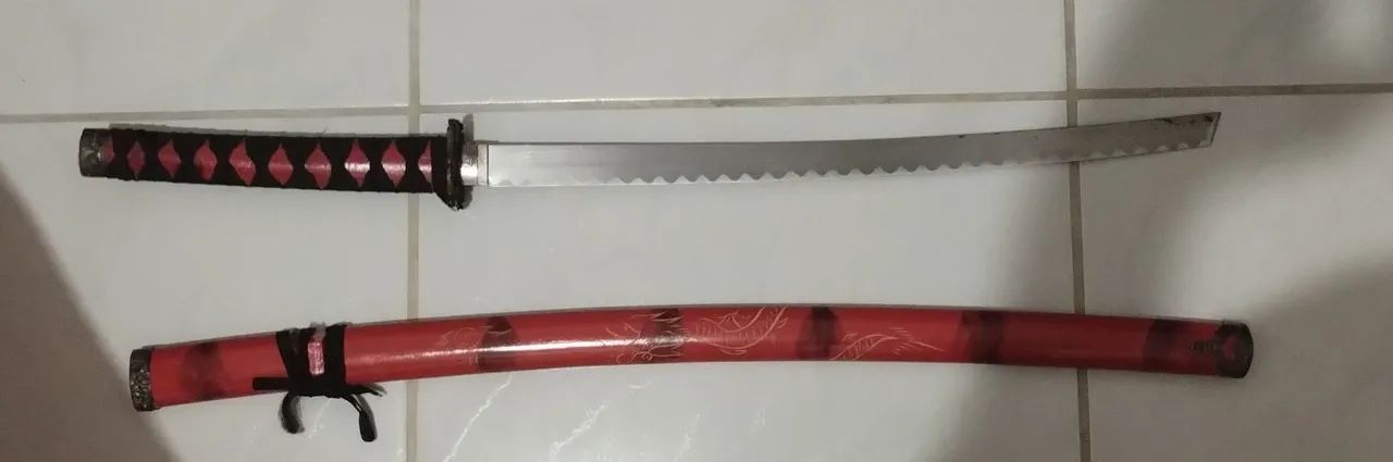Katana Decorativa Vermelha - Foto 3