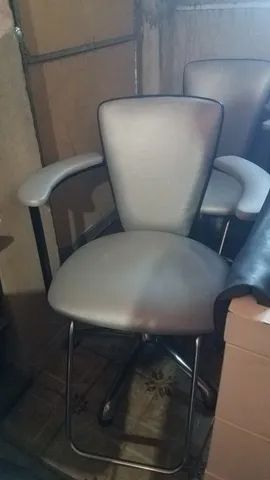 Cadeiras de salão seminovas - Foto 3