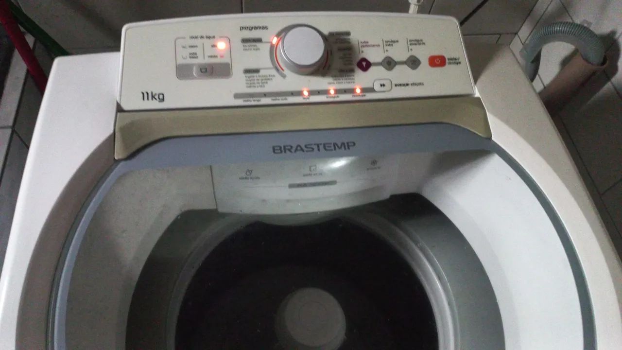 Vendo máquina de lavar roupas Brastemp 11 kg