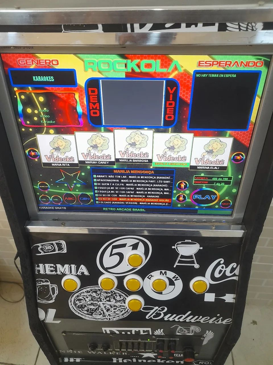 VENDO LINDA MAQUINA DE KARAOKE VIDEOKE JUKEBOX EM PERFEITO ESTADO - Foto 2