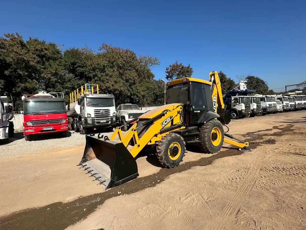 JCB 3C 2014 4X4 Backhoe64319180132610123