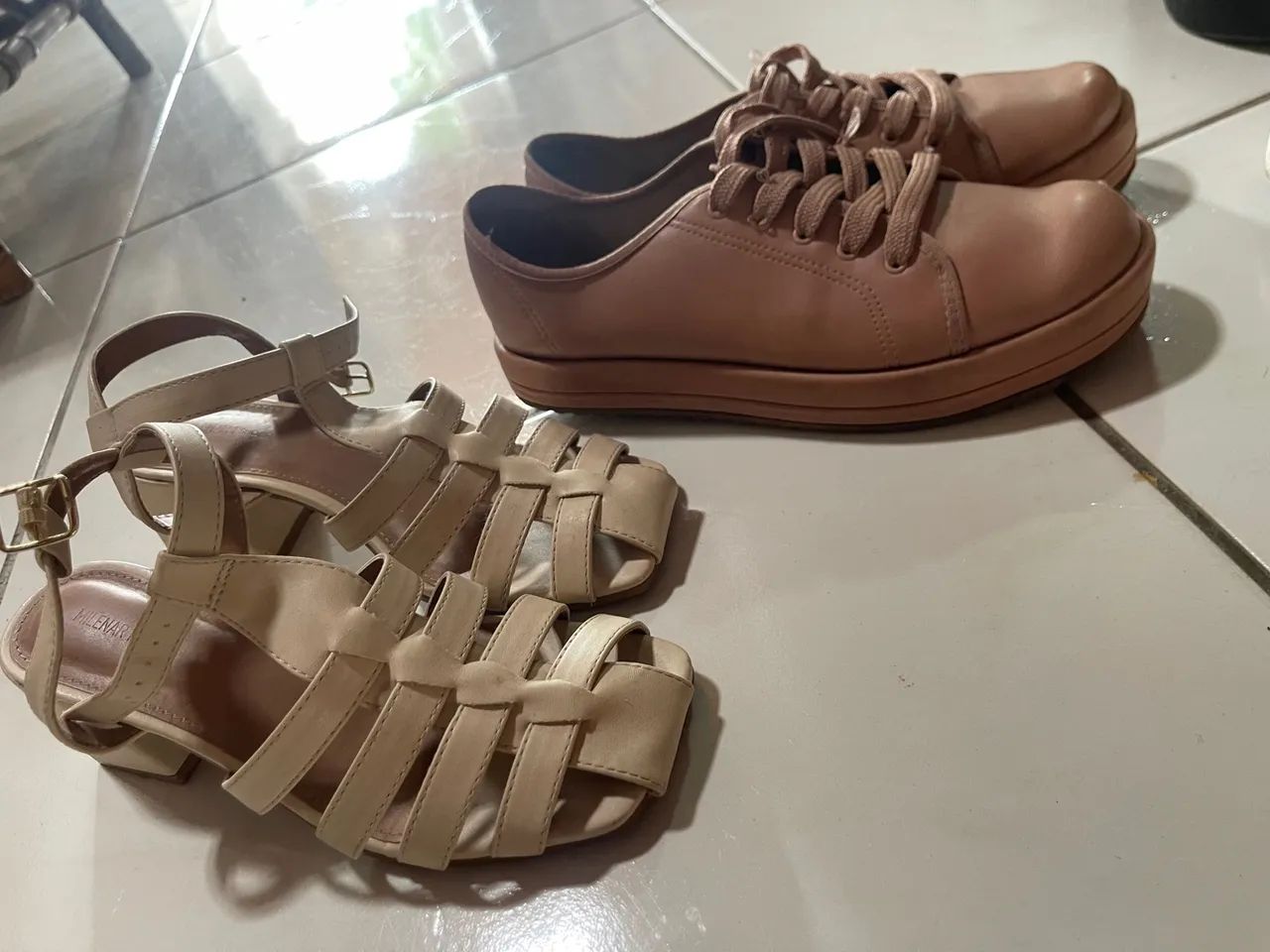 Sandálias e tênis rosa - Foto 2