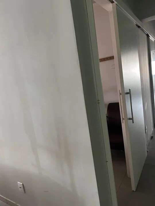 Porta de correr branca em ótimo estado - Foto 4