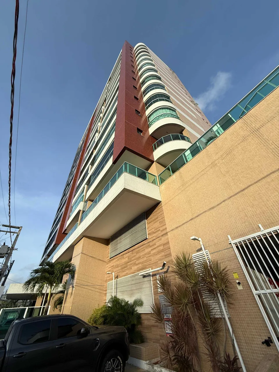 < Alameda Residence