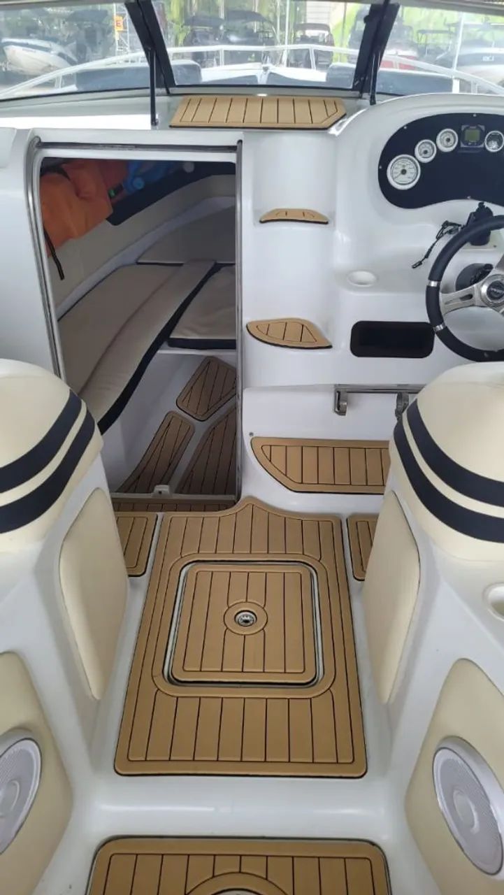 ? Lancha Runner Eclipse 260 Cabinada - Completa e Pronta para Navegar! ? - Foto 7