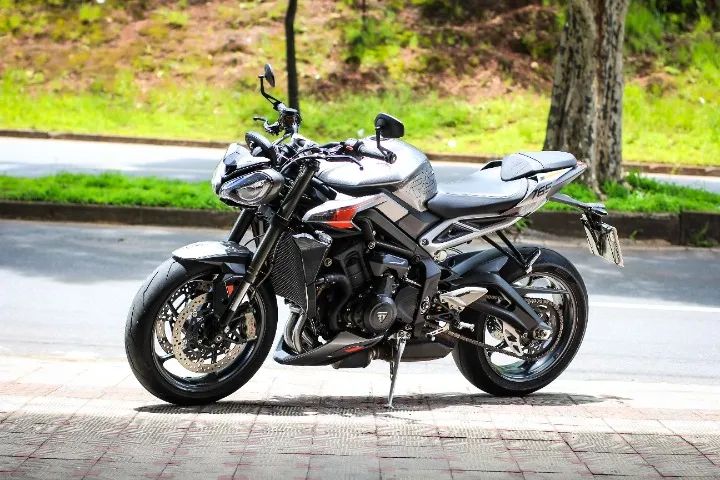 Triumph Street Triple 765 RS - 2023 - Foto 2