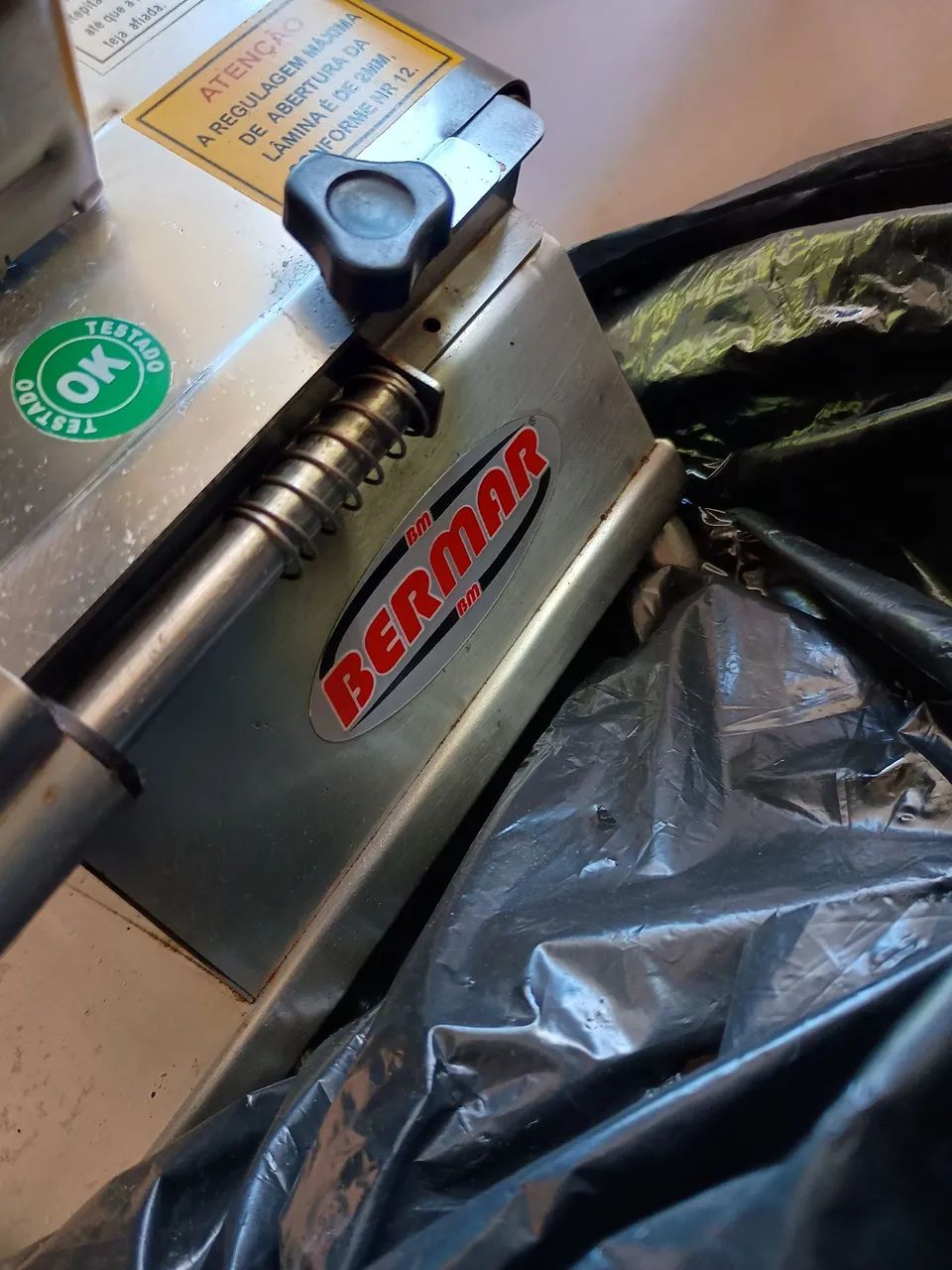 Máquina de Cortar Frios Bermar BM - Foto 3