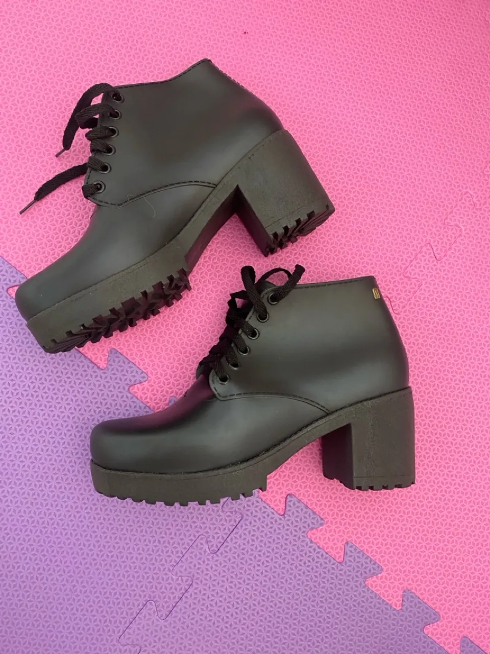Botas
