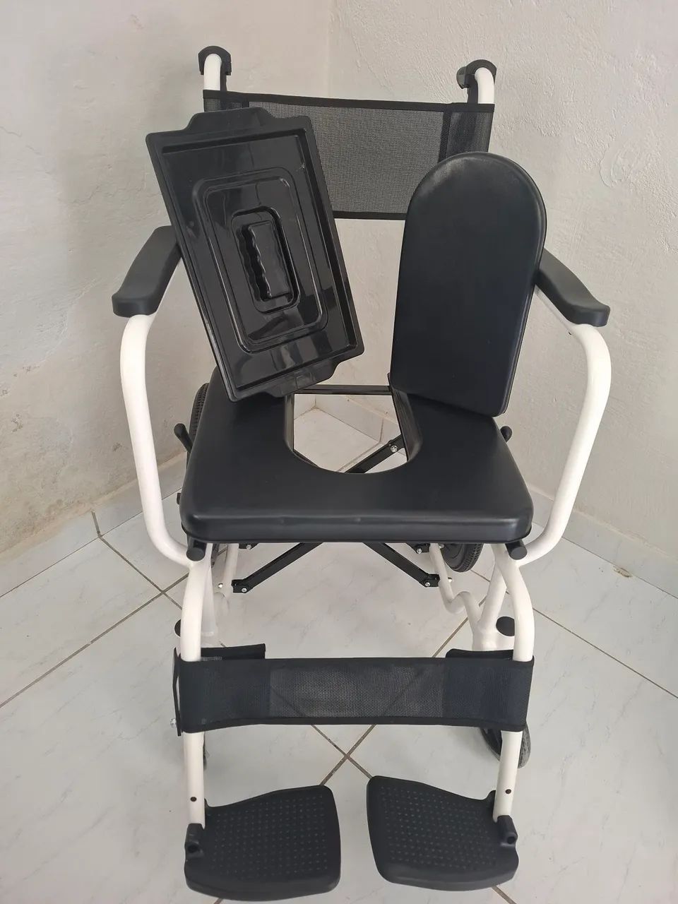 Cadeira Higiênica Nova - DY2060ALJ - Foto 2