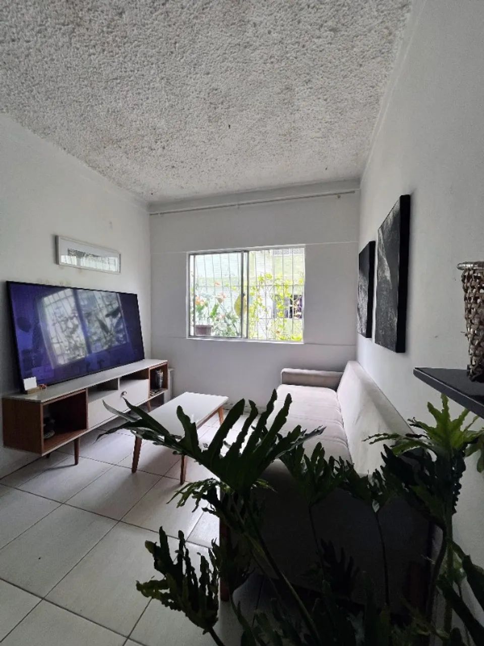 Quarto em apartamento para MULHERES