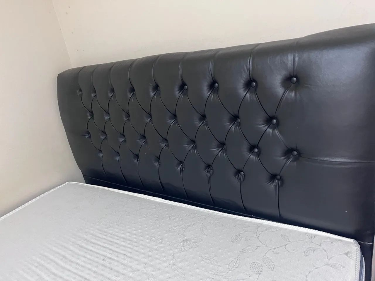 Colchão Premuin Queen + cama box + cabeceira couro preta - Foto 3