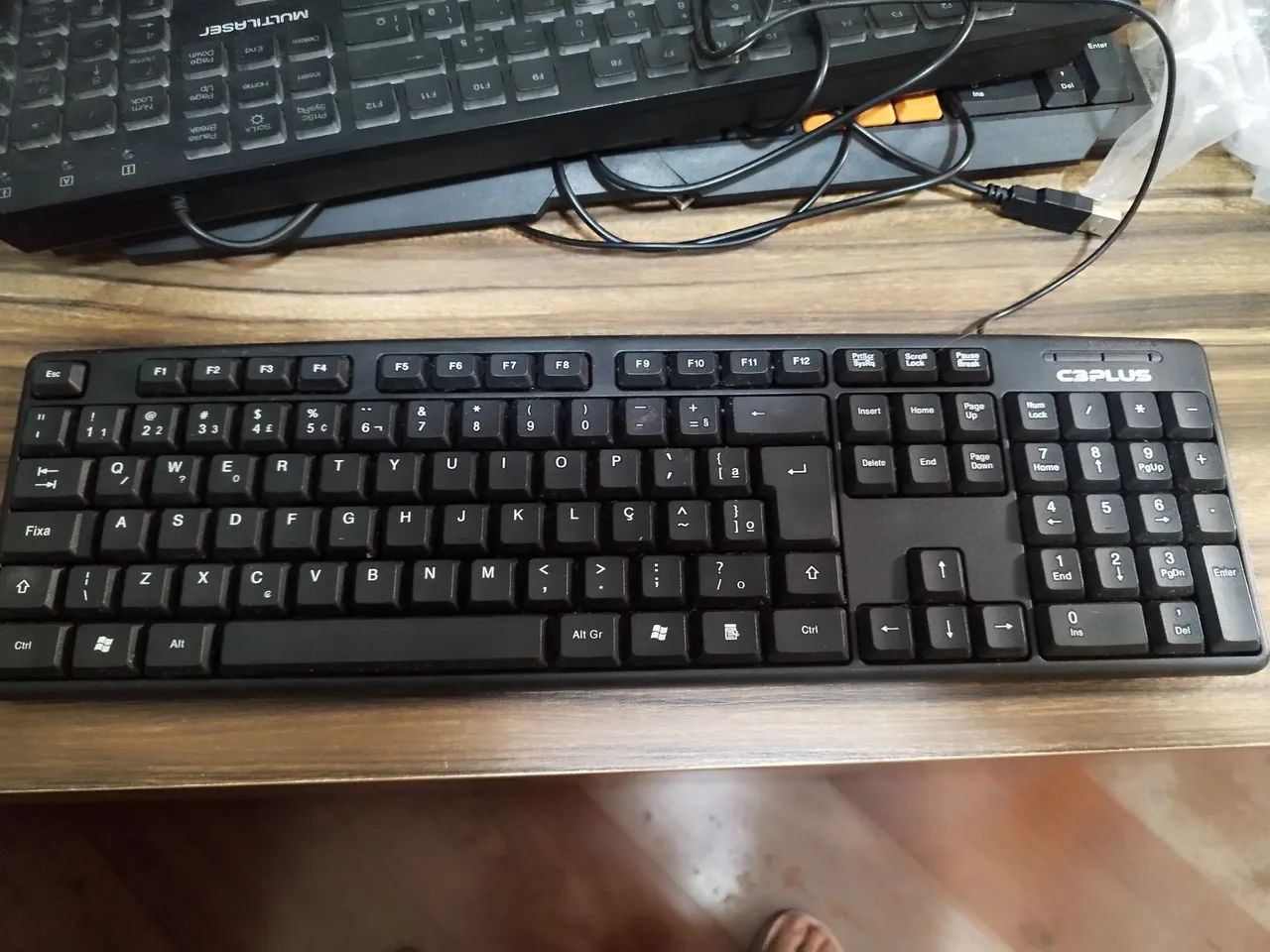 4 TECLADOS 1 MOUSE  - Foto 4