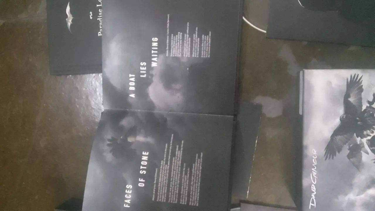 David gilmour box cd dvd livro rattle that lock edição importada - Foto 3