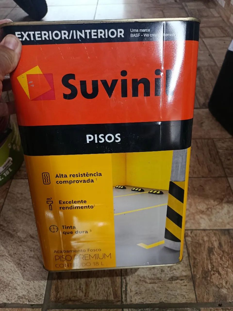 Vendo tinta de piso cinza