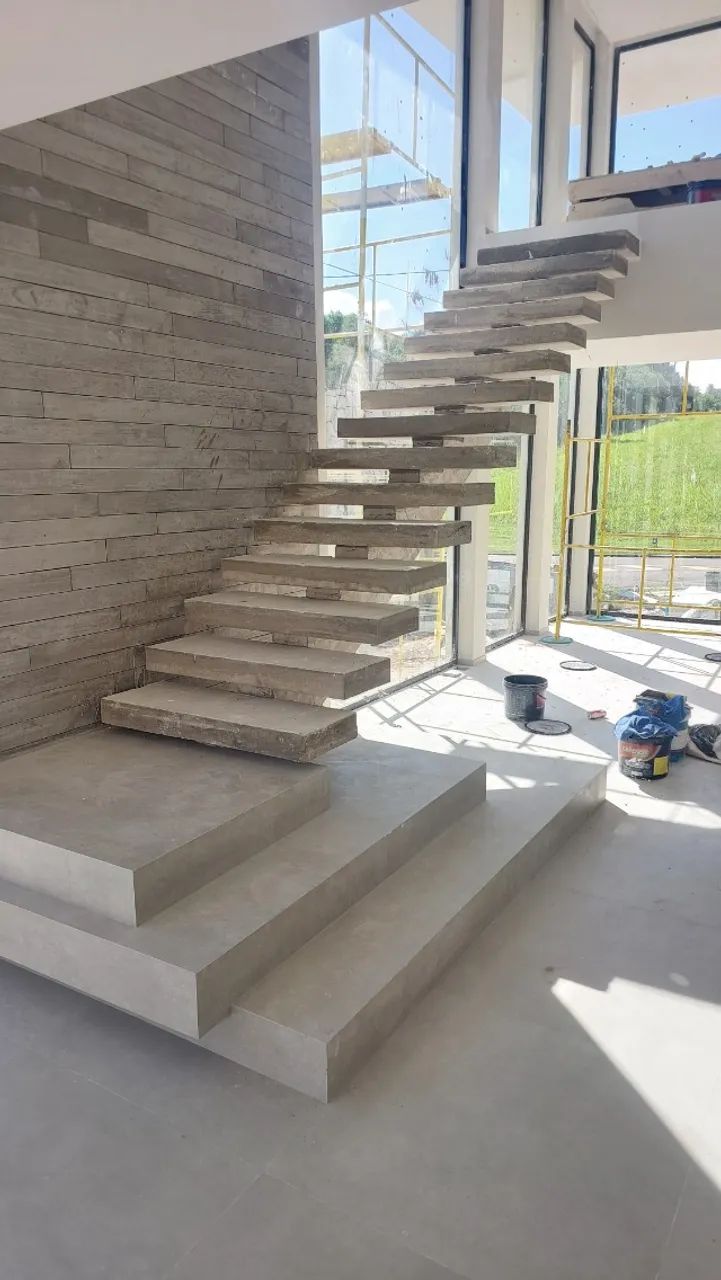 Revestimento Alto Padrão para Escada em Quartzo Branco - Foto 4