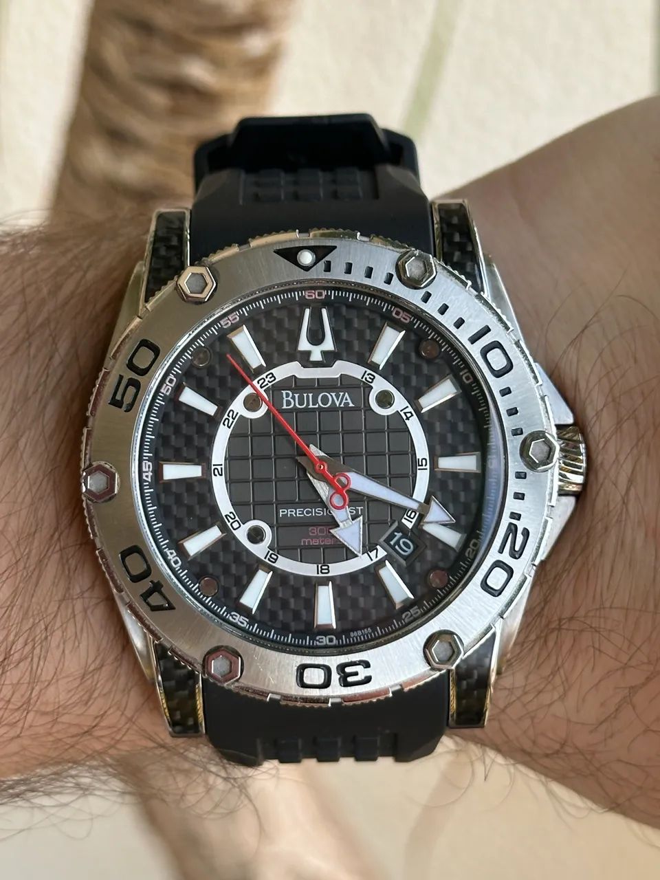 Relógio Bulova Precisionist preto carbono  - Foto 3