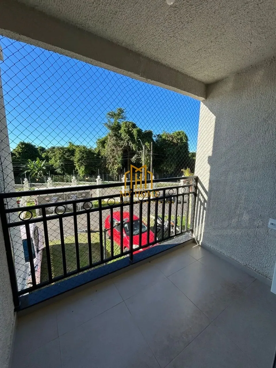 Apartamento 3q, com suíte e varanda - Garavelo