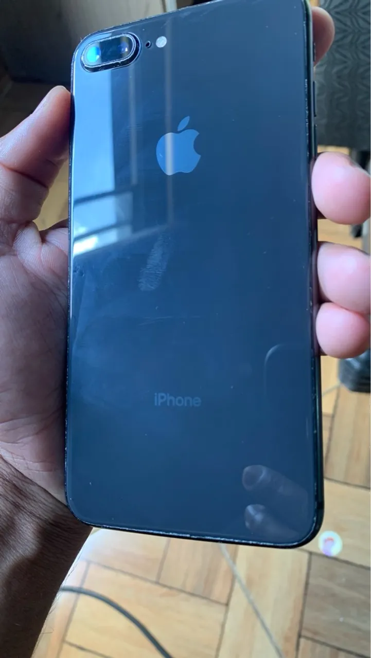iPhone 8 Plus