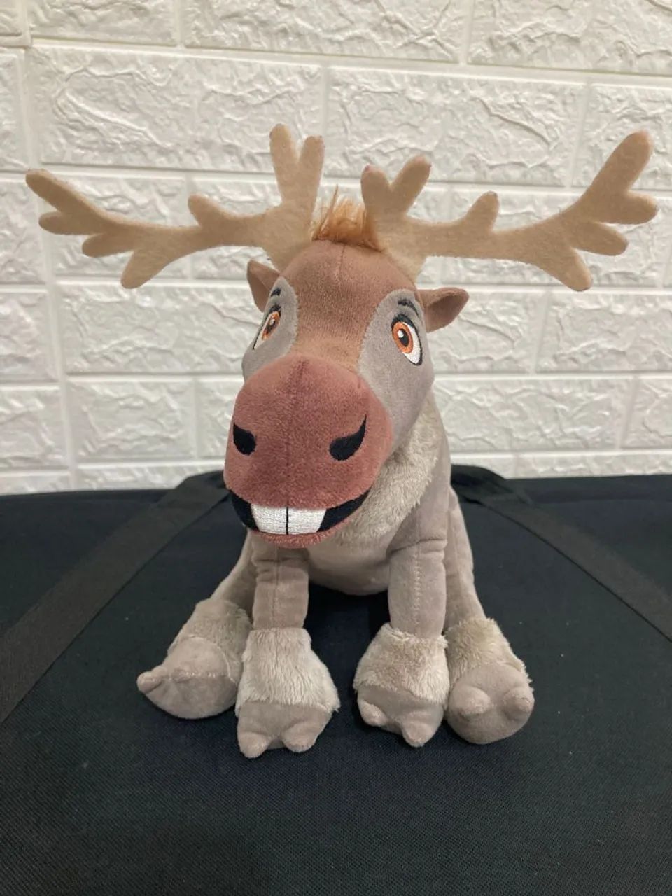 Pelúcia Frozen Sven <br>$90