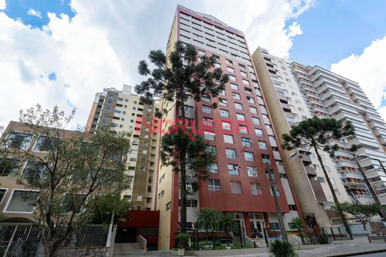 Excelente sala comercial para locação em Curitiba-PR, bairro Rebouças: 3 salas, 2 banheiro