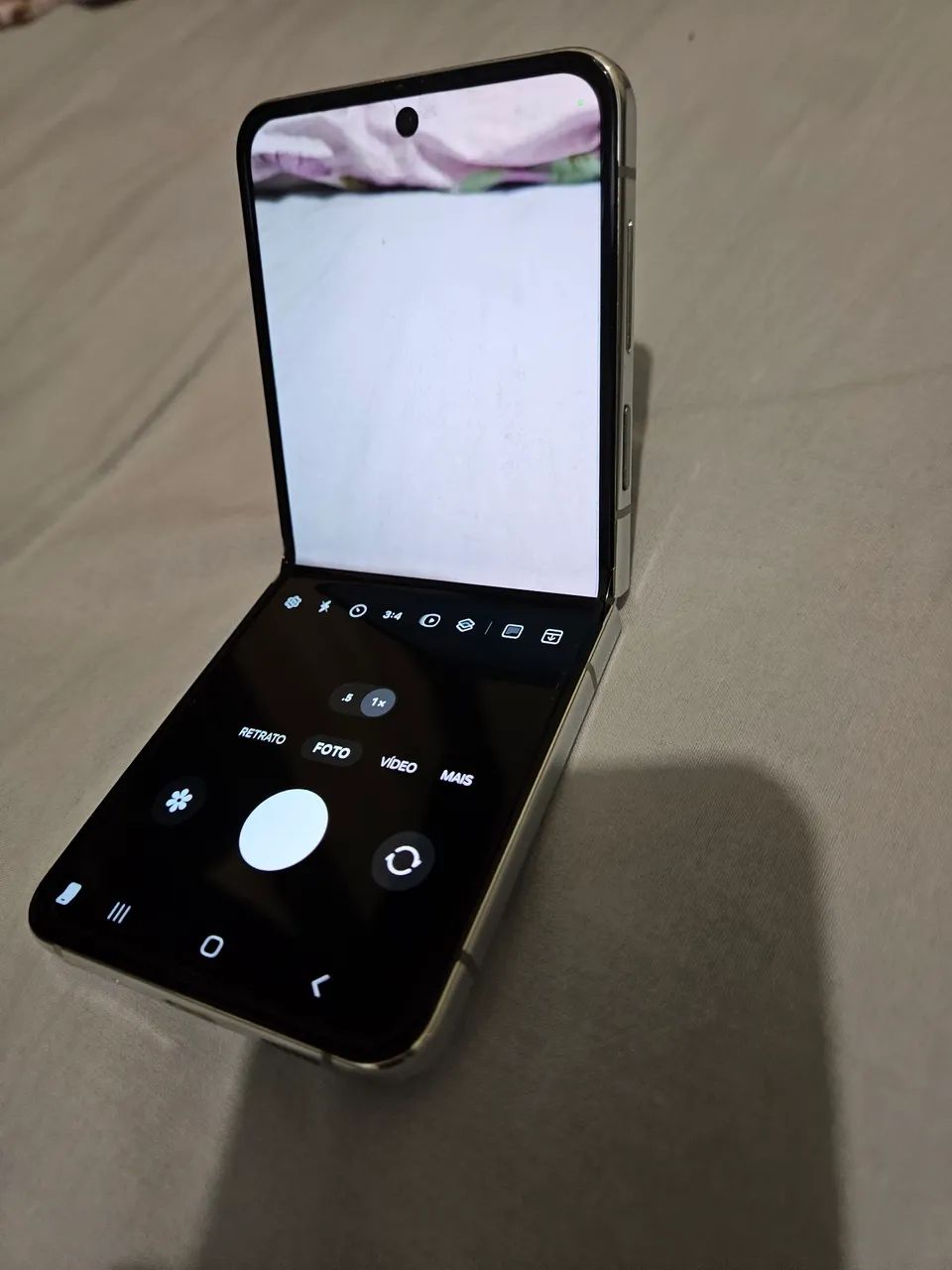 Celular Galaxy z Flip 5 - Foto 5