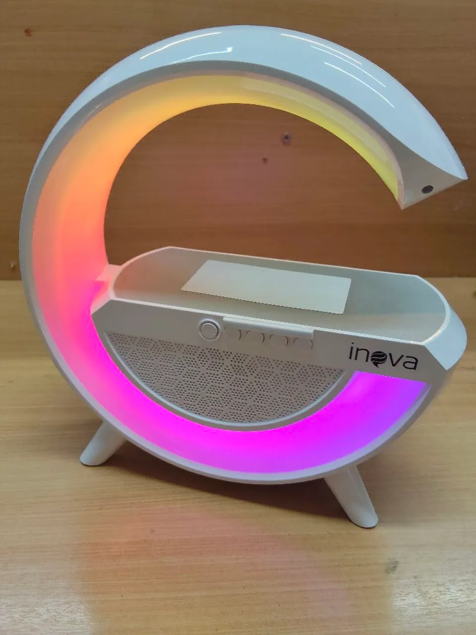 Caixa de Som Inova com Luzes LED