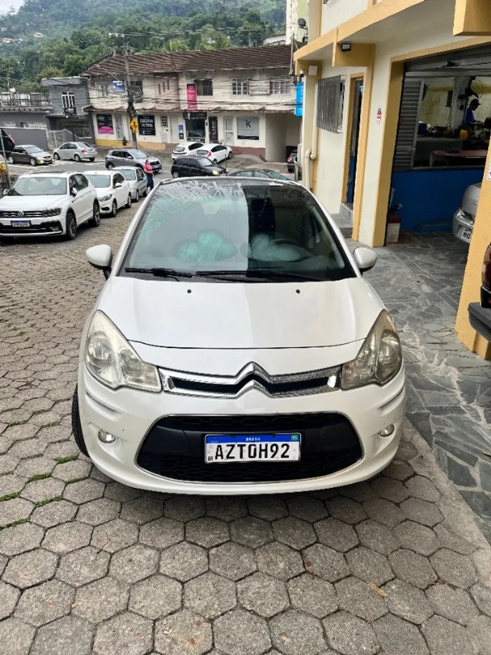 C3 2015 Automático  - 124000km - Pneus novos IPVA Pago