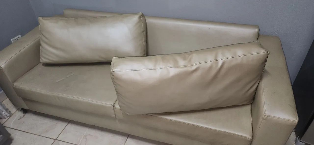 Sofá de Couríssimo 3 Lugares Bege  - Foto 4