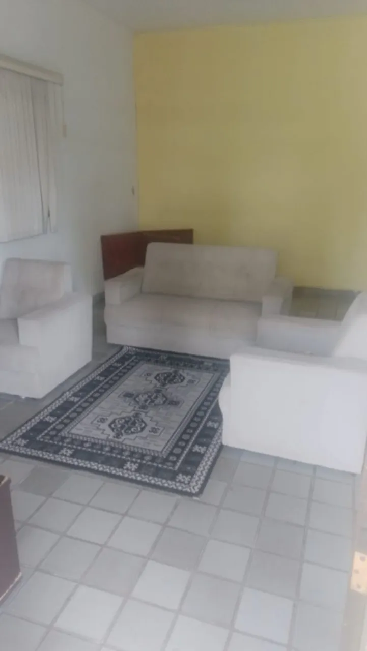 Alugo casa para dormitório da construção civil
