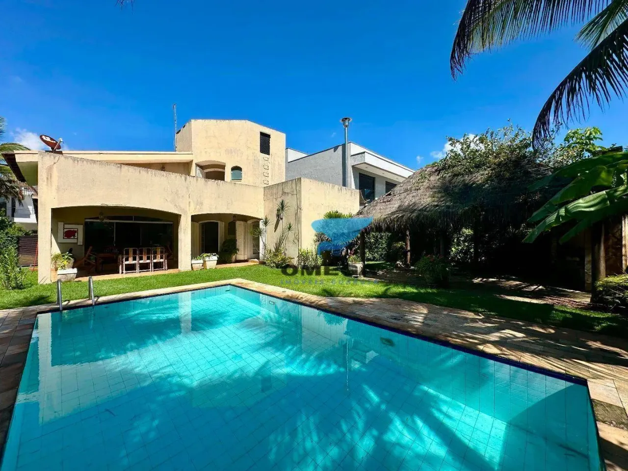 Casa à venda em Condomínio Jardim Acapulco no Guarujá | Omega Imóveis