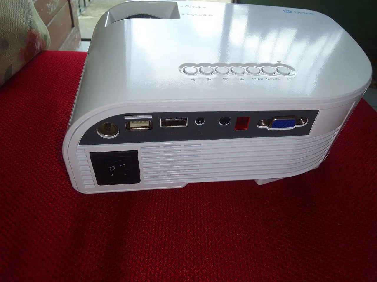 Mini Projetor Betec  - Foto 2