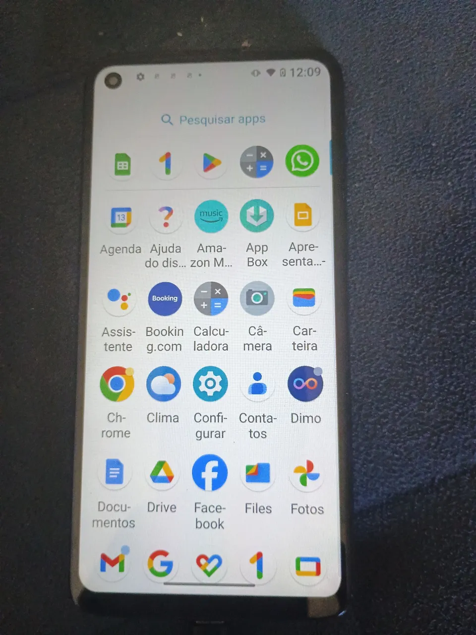 Celular semi-novo