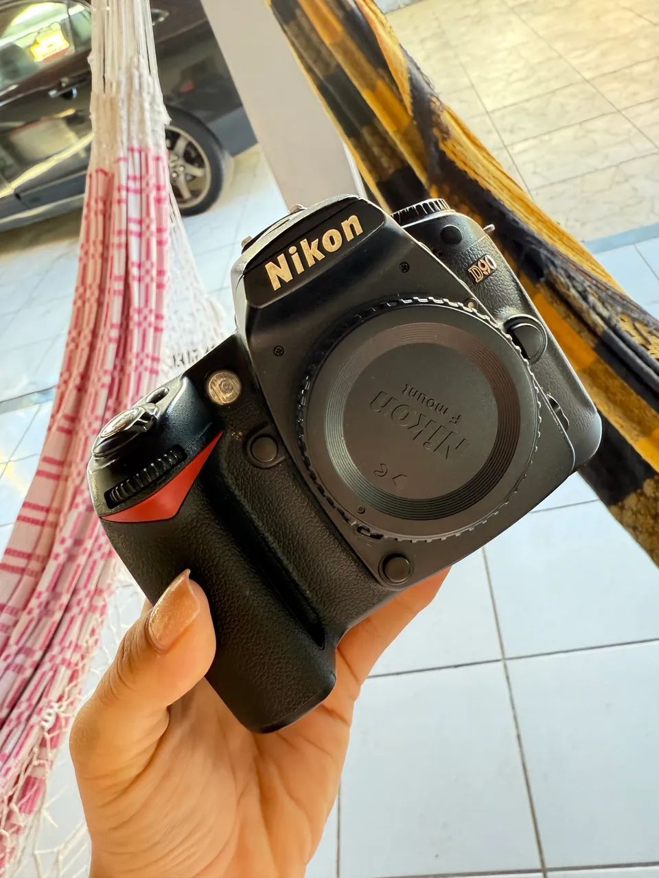 Câmera NIKON