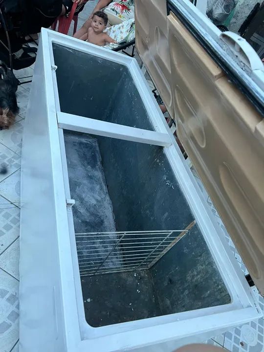 Freezer 2 portas grande gelando muitoooo - Foto 3